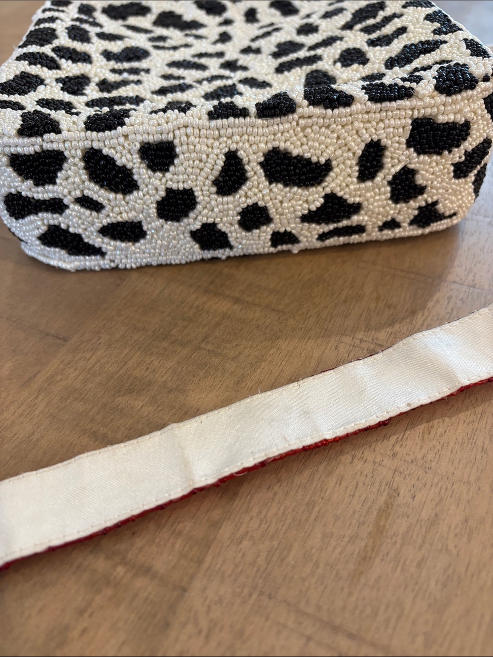 Moyna Beaded Purse Shoulder or Crossbody Funky Quirky Removable Strap & Tassel - Picture 7 of 7
